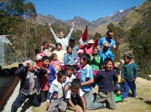 Leeds Medics 2015 - Quishuar kids